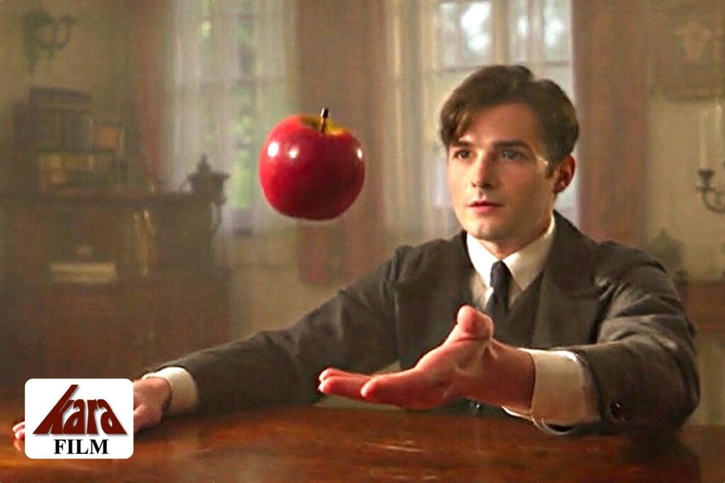 Robert Clymer lässt mit Telekinese einen Apfel schweben